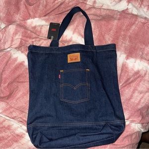 Levi tote bag